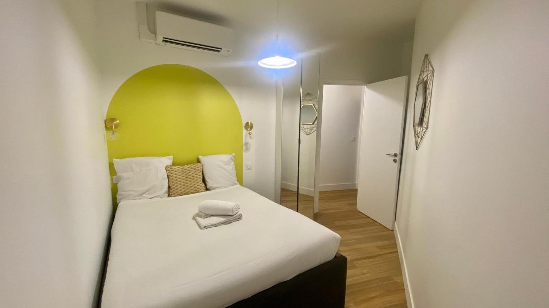 Appartement Lumineux Proche Saint-Lazare - 8P París Exterior foto